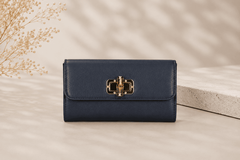 Marinblå clutch